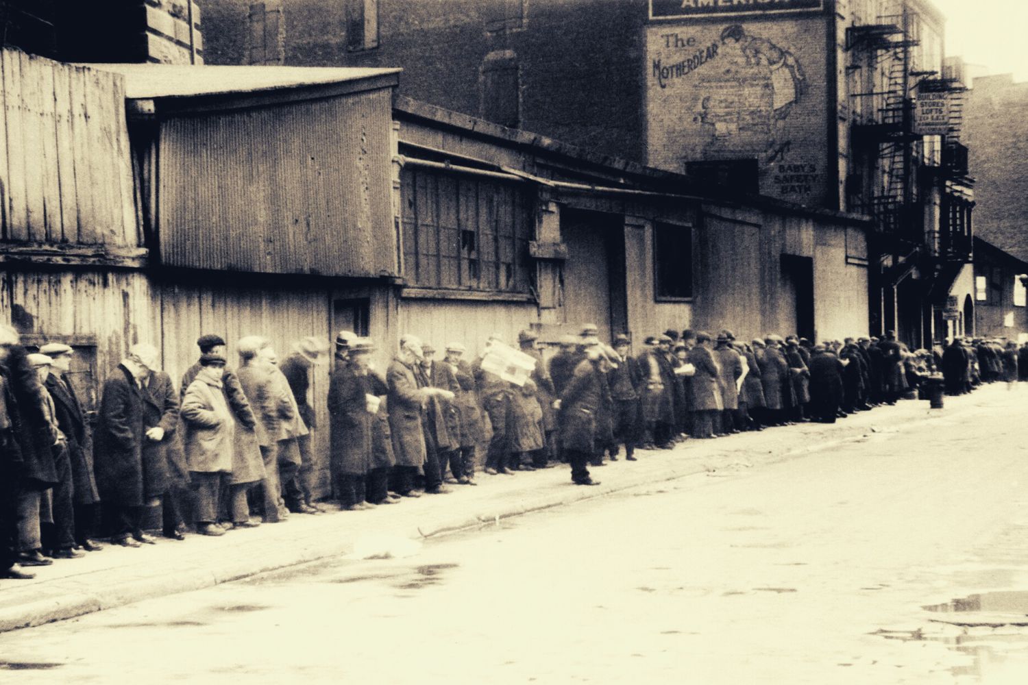 Picture of Great Depression people standing in queue to collect ration depicting Global Economic Condition